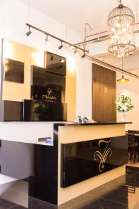 Kuchyň nebo kuchyňský kout v ubytování 7 Wonders Boutique Capsule