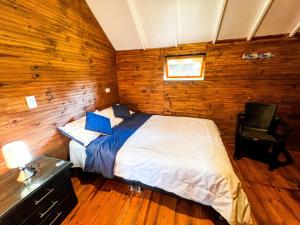 Glamping Chalet Deluxe cerca al centro de Villa de Leyva - By Serena Morena客房内的一张或多张床位