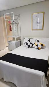 Cama ou camas em um quarto em Sr Hotel mais 18 fotos