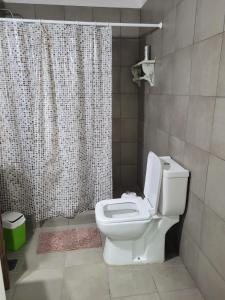 Ένα μπάνιο στο Casona Villa General Savio