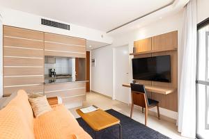 TV a/nebo společenská místnost v ubytování ARK Houses - Flat Vista-Mar - Piscina na Cobertura