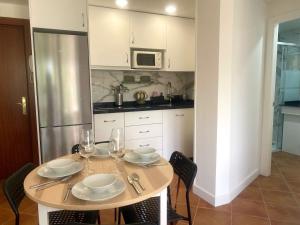 Kuchyň nebo kuchyňský kout v ubytování APARTAMENTO EN EL CENTRO CERCA DE La PLAYA