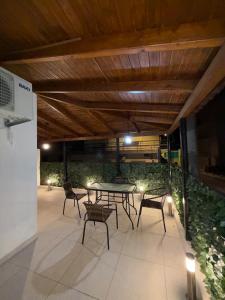 Gambar di galeri bagi Luxy renovated flat with patio di Athens