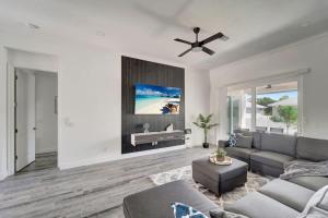 Fotografie z fotogalerie ubytování Modern luxe getaway for families near Siesta Key v destinaci Osprey