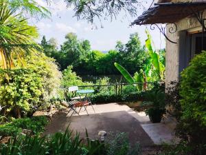 Zahrada ubytování Maison bord rivière avec vue