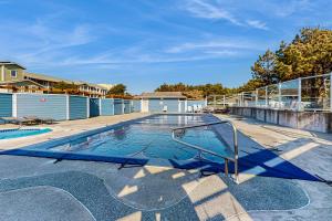 Hồ bơi trong/gần Family Beach Condo