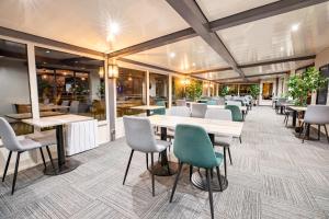 Restaurace v ubytování Kyriad Valenciennes Sud - Rouvignies