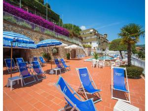 Πισίνα στο ή κοντά στο Classic Appartement in Pietra Ligure