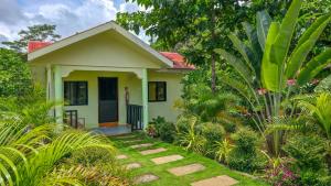 Zahrada ubytování Mariden Resort & Homestay Siargao