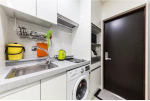 Η κουζίνα ή μικρή κουζίνα στο JS Hostel