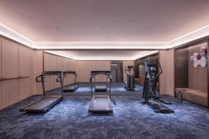 Fitness centrum a/nebo fitness zařízení v ubytování Crystal Orange Hotel Shanghai Zhongshan Park