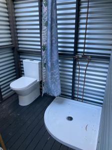 Koupelna v ubytování Trees Rd Glamping