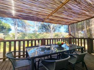 Balkón nebo terasa v ubytování Bungalow in L Escala near Sandy Beaches + 17 fotografií