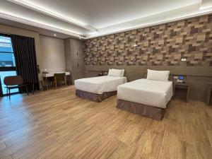 Postel nebo postele na pokoji v ubytování Romantic Code Art Motel