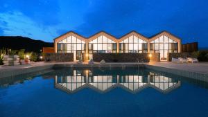 Bazén v ubytování Le Pavilion Pool Villa nebo v jeho okolí