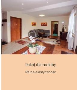 Posezení v ubytování Dom Spokoju - pokoje gościnne, pobyty grupowe