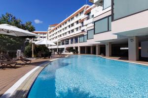 Bazén v ubytování Shiraraso Grand Hotel nebo v jeho okolí