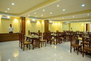 Gallery image of Hotel O Royal Treat in Cuttack +26 photos