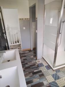 Ένα μπάνιο στο Ti Piment