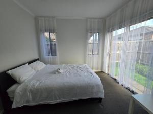 Postel nebo postele na pokoji v ubytování Serenity Home 7 by Hiverooms