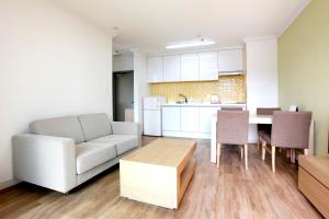 Kuchyň nebo kuchyňský kout v ubytování Kumho Hwasun Spa Resort