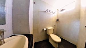 Billede fra billedgalleriet på 6-13pax, Duplex Sea View Suites i Kampong Arab