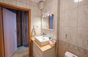 Kúpeľňa v ubytovaní Słoneczny Apartament Sopot + 15 fotografií