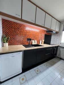 Nhà bếp/bếp nhỏ tại Villa Angeli +25 ảnh