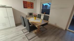 Köök või kööginurk majutusasutuses Oldorfer Auszeit +2 fotot