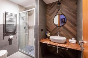 Koupelna v ubytování DownTown Boutique House - CA Domus Collection