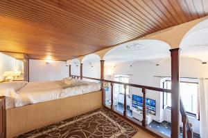 Ένα ή περισσότερα κρεβάτια σε δωμάτιο στο Portofino Sea View House - Happy Rentals