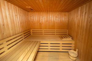 莱茵河畔阿尔芬Aangenaam op de Rijn, woonboot, inclusief privé sauna的相册照片