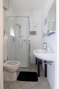 Koupelna v ubytování Fasthotel