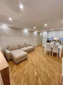 Kuchyň nebo kuchyňský kout v ubytování The Three Bs - Central House Bergamo