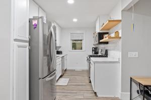 Gallery image of Charming Single-Family Home Between Ocean City & Assateague Island Pet-Friendly Retreat in Berlin +20 photos