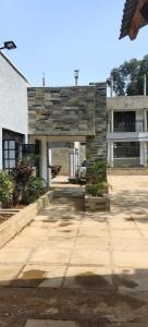 Το κτήριο όπου στεγάζεται  το διαμέρισμα