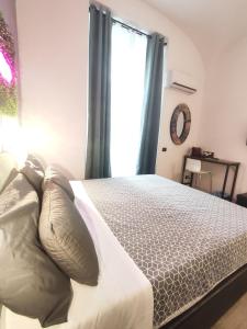 Posteľ alebo postele v izbe v ubytovaní Chroma Italy - Chroma Deka