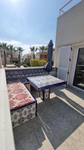 Ein Balkon oder eine Terrasse in der Unterkunft Vera Natura isleta nudista