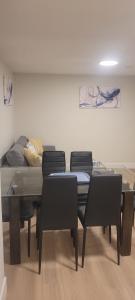 Ảnh trong thư viện ảnh của Hommie Vibes Basement Suite ở Moncton