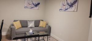 Ảnh trong thư viện ảnh của Hommie Vibes Basement Suite ở Moncton