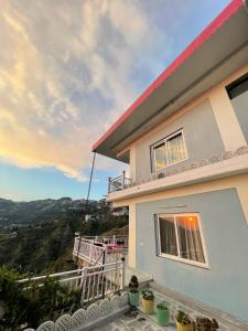 Nespecifikovaný výhled na hory nebo výhled na hory při pohledu z bed and breakfast + 14 fotografií