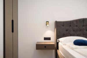 Posteľ alebo postele v izbe v ubytovaní Seaside Luxury Apartment Tanita