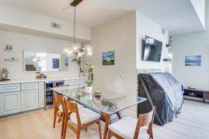 Foto dalla galleria di Spa Access and Private Patio Laguna Niguel Townhome a Laguna Niguel