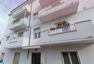 Gallery image of Manin Private SPA, Luxury Apartment very close to the sea, with beach umbrella and deckchairs included in Pescara