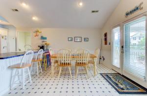 Φωτογραφία από το άλμπουμ του Safe Haven by Carolina Beach Realty σε Kure Beach