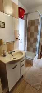 Ένα μπάνιο στο Apartament W Podkowie
