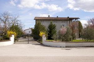 The building in which a panziókat is located