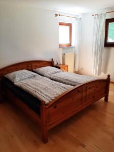 Postel nebo postele na pokoji v ubytování Ferienwohnung-Stadtblick