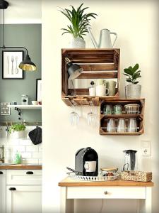Kuchyň nebo kuchyňský kout v ubytování COZEE - Cozy 2-room Apartment with Netflix