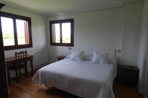 A bed or beds in a room at Lizargarate